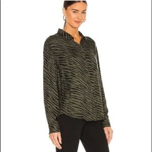 Rails Hunter Top in Olive Green, small